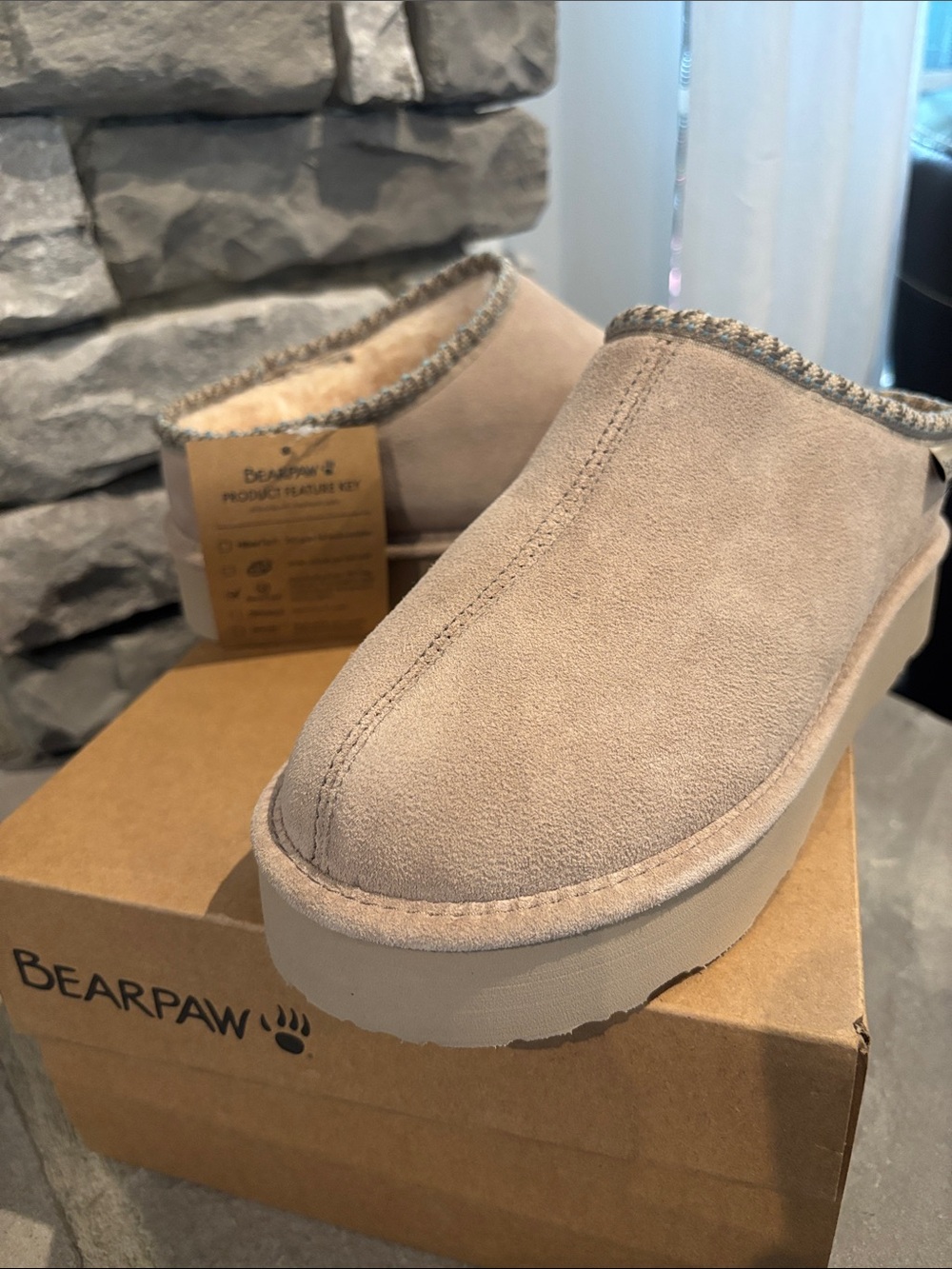 Bearpaw Martis Mushroom,cow suede upper,wool blend lined,bear coat treated